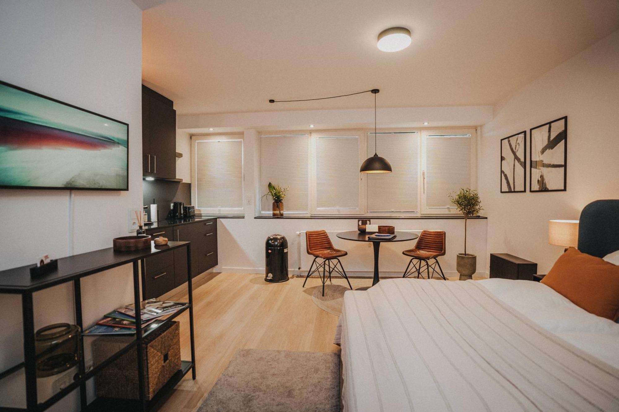 Downtown Apartment Mit Luxusbad Am Hafen Nur 5 Minuten Zu Fuss In Die Innenstadt Und Zum Bahnhof! Oldenburg Dış mekan fotoğraf