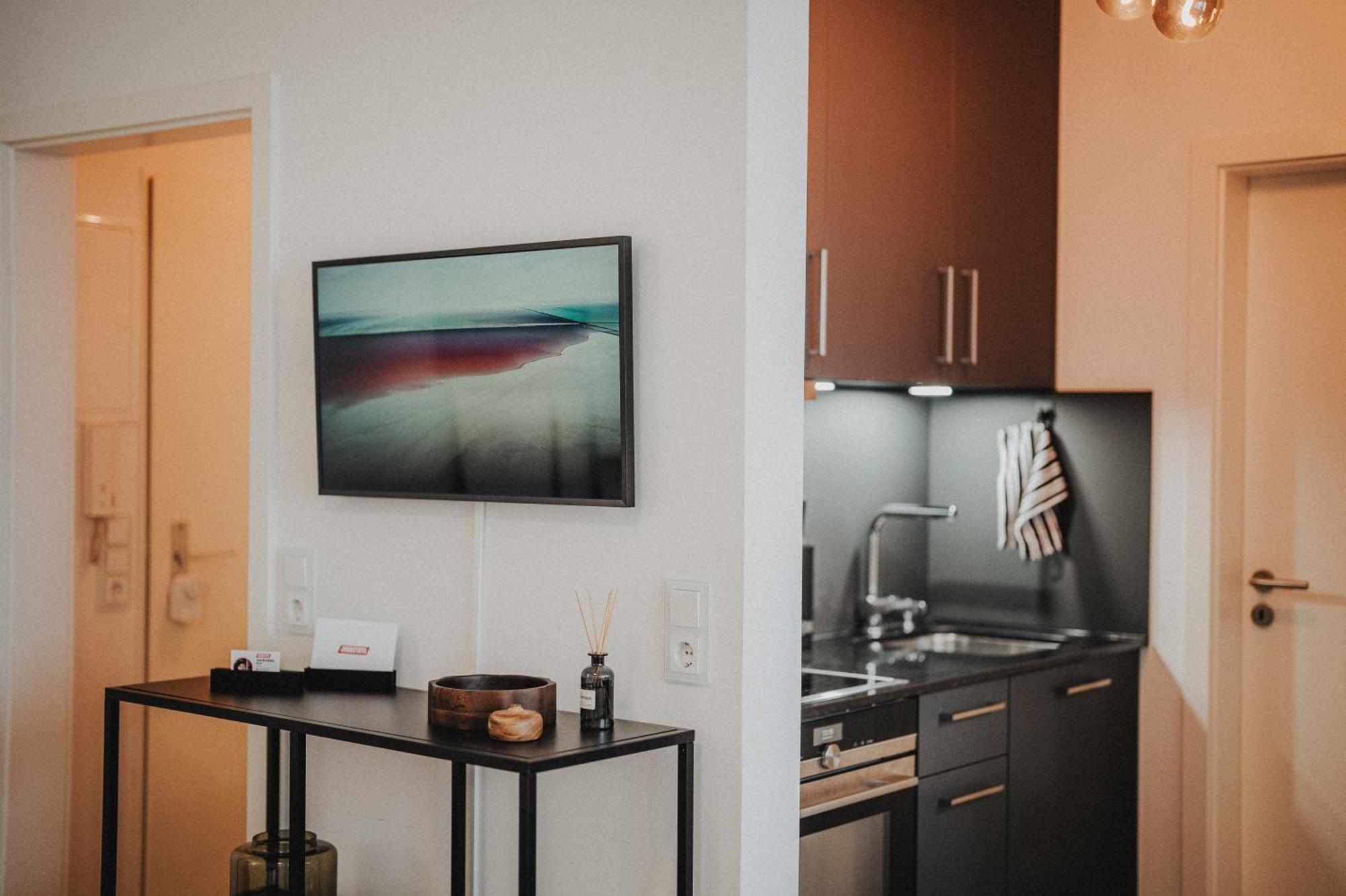 Downtown Apartment Mit Luxusbad Am Hafen Nur 5 Minuten Zu Fuss In Die Innenstadt Und Zum Bahnhof! Oldenburg Dış mekan fotoğraf